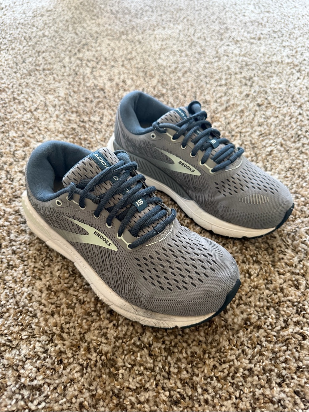 Brooks Women's Extra-Wide Running Shoes